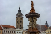 Samsonbrunnen und schwarzer Turm