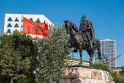 Skanderbeg  Statue