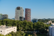 Blick auf Pallati i Kongreseve & Tirana Marriott
