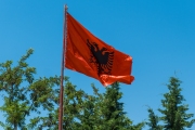 Lavdi Dëshmorëve të Kombit (Partisanendenkmal und Friedhof)