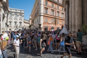 Unmittelbar beim Trevi Brunnen