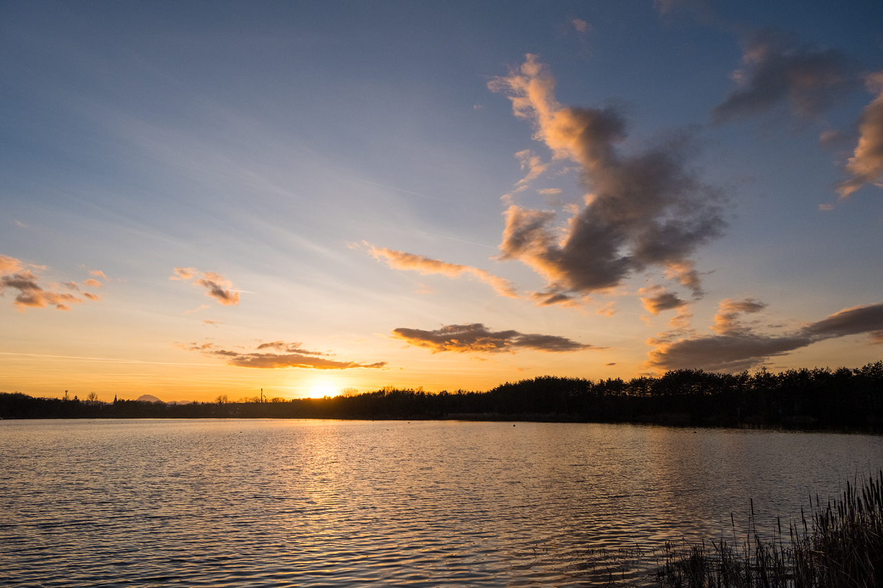 Abends am See